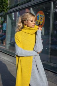 Długi Sweter z Golfem Żółty + Szary
