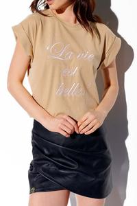 Beżowy T-shirt z Haftem La Vie Est Belle