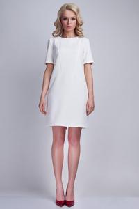 Biała Sukienka w Minimalistycznym Stylu z Dekoltem na Plecach