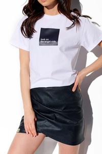 Biały T-shirt z Napisem LOOK ON THE BRIGHT SIDE